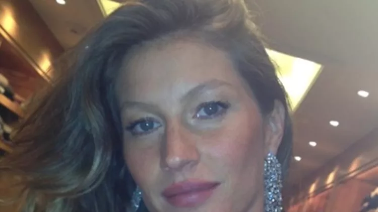 Διάσημες κυρίες τίμησαν τον φωτογράφο Mario Testino